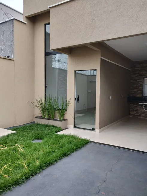 Foto 1 de Casa com 3 Quartos à venda, 111m² em Residencial Alice Barbosa, Goiânia