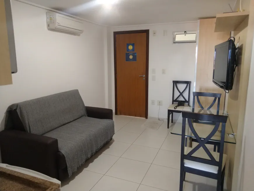 Foto 1 de Apartamento com 1 Quarto para alugar, 38m² em Manaíra, João Pessoa