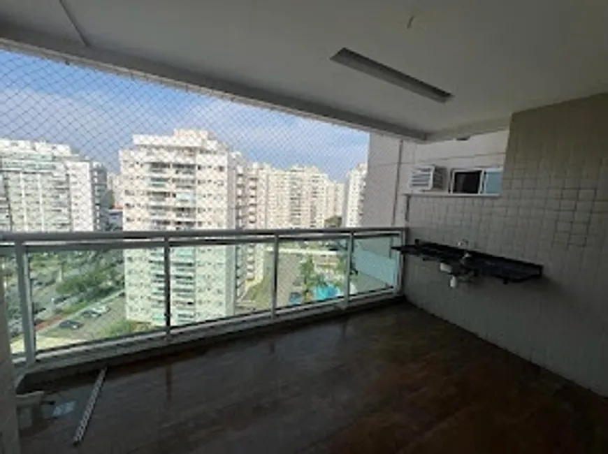 Foto 1 de Apartamento com 3 Quartos à venda, 72m² em Jacarepaguá, Rio de Janeiro