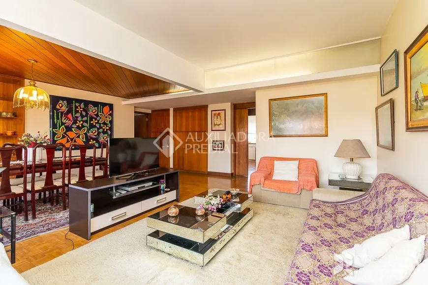 Foto 1 de Apartamento com 3 Quartos à venda, 172m² em Rio Branco, Porto Alegre