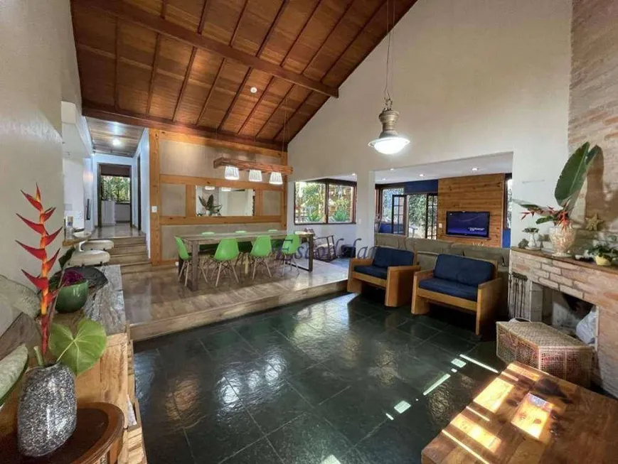 Foto 1 de Casa de Condomínio com 4 Quartos à venda, 220m² em Chácara dos Junqueiras, Carapicuíba