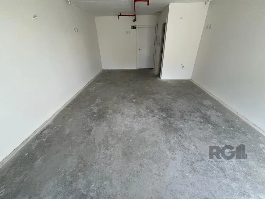 Foto 1 de Sala Comercial à venda, 36m² em Menino Deus, Porto Alegre