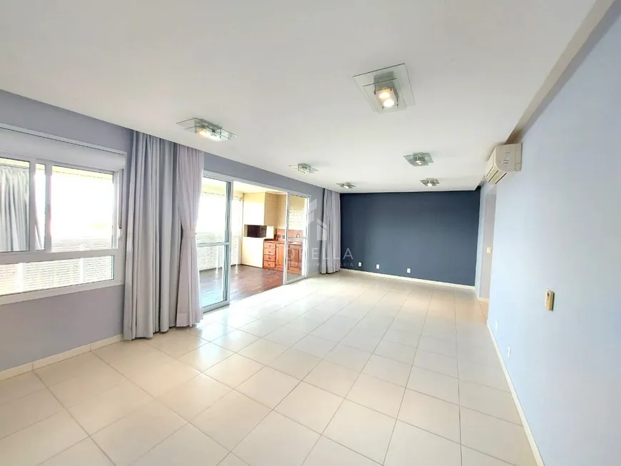Foto 1 de Apartamento com 4 Quartos à venda, 137m² em Serraria, São José