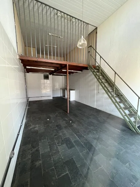 Foto 1 de Ponto Comercial para alugar, 60m² em Santo André, Belo Horizonte