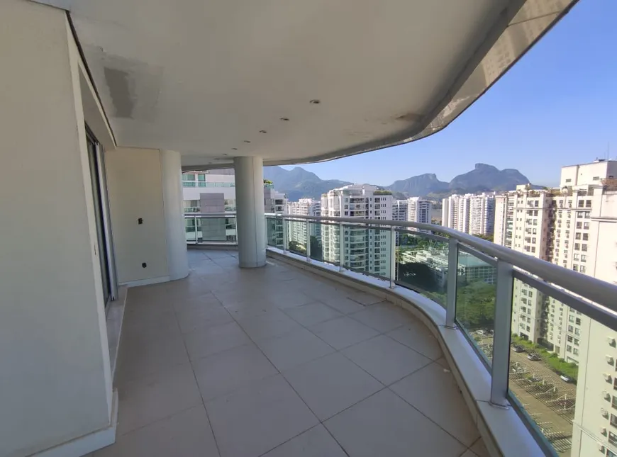 Foto 1 de Cobertura com 4 Quartos à venda, 803m² em Peninsula, Rio de Janeiro