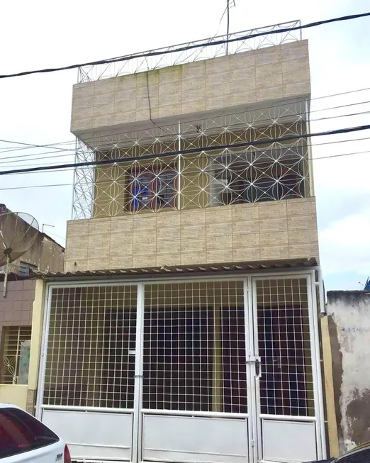 Foto 1 de Sobrado com 3 Quartos à venda, 105m² em Sobradinho, Feira de Santana