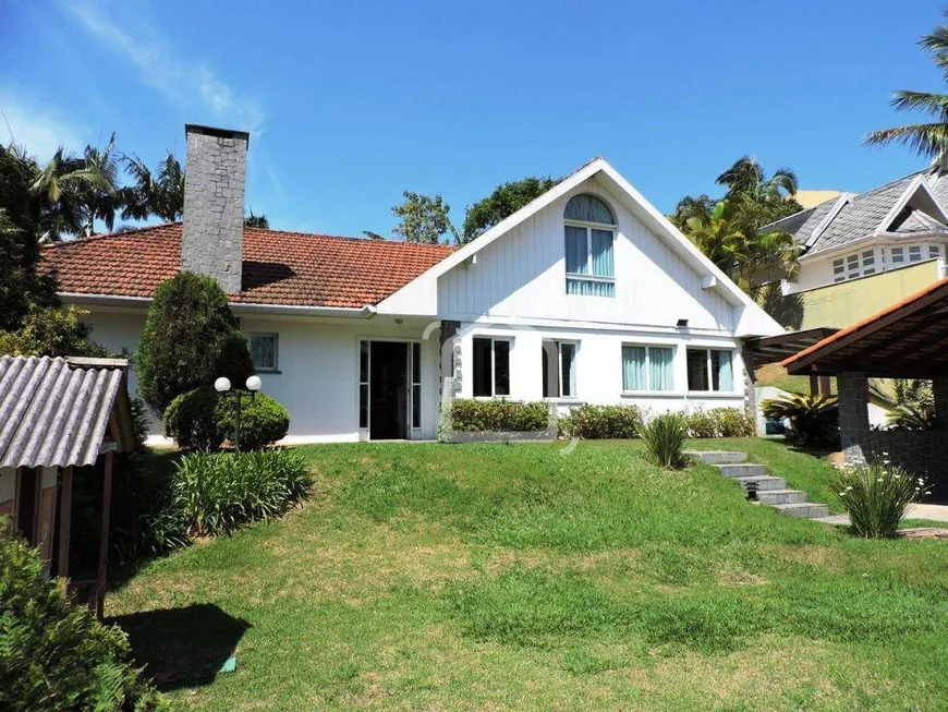 Foto 1 de Casa de Condomínio com 3 Quartos à venda, 400m² em Granja Viana, Carapicuíba