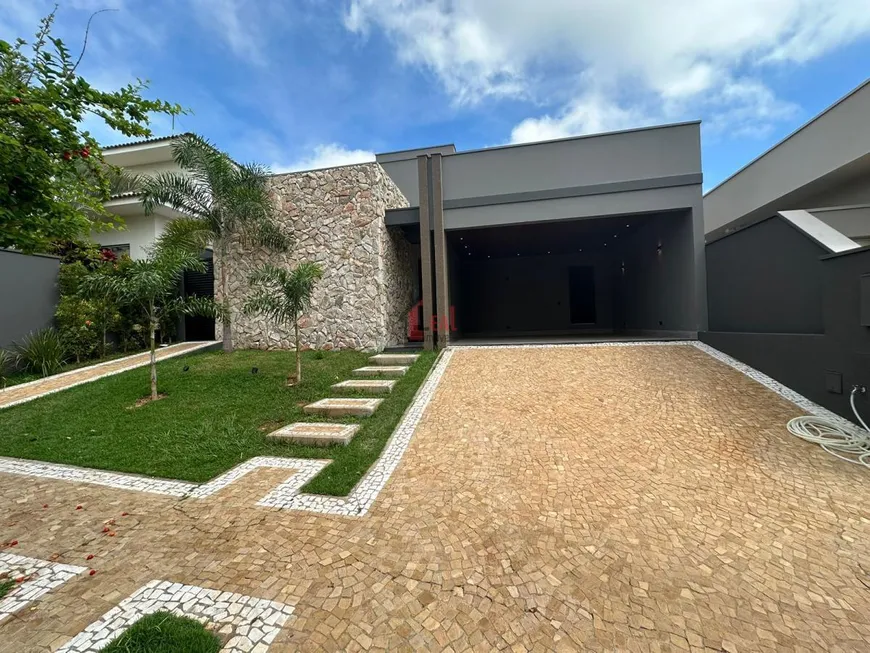 Foto 1 de Casa de Condomínio com 3 Quartos à venda, 216m² em Parque Residencial Damha II, Presidente Prudente