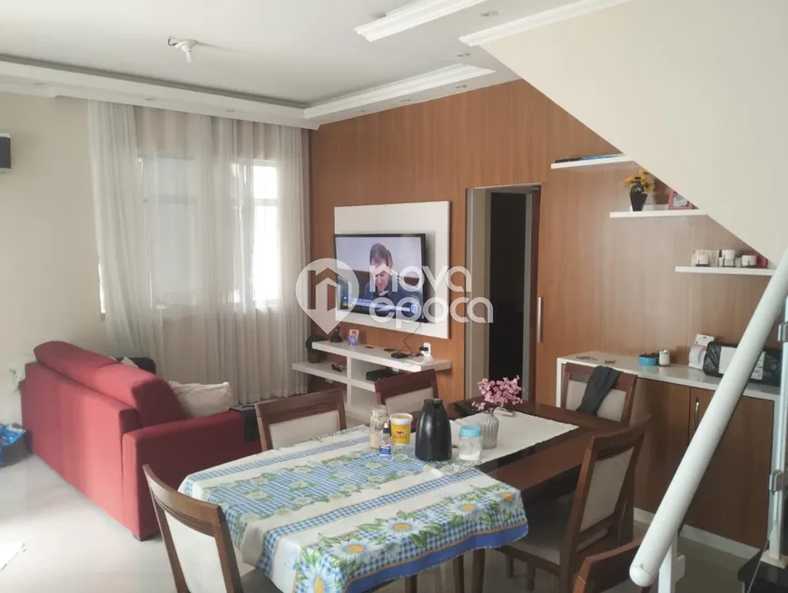 Foto 1 de Casa com 4 Quartos à venda, 80m² em Ramos, Rio de Janeiro