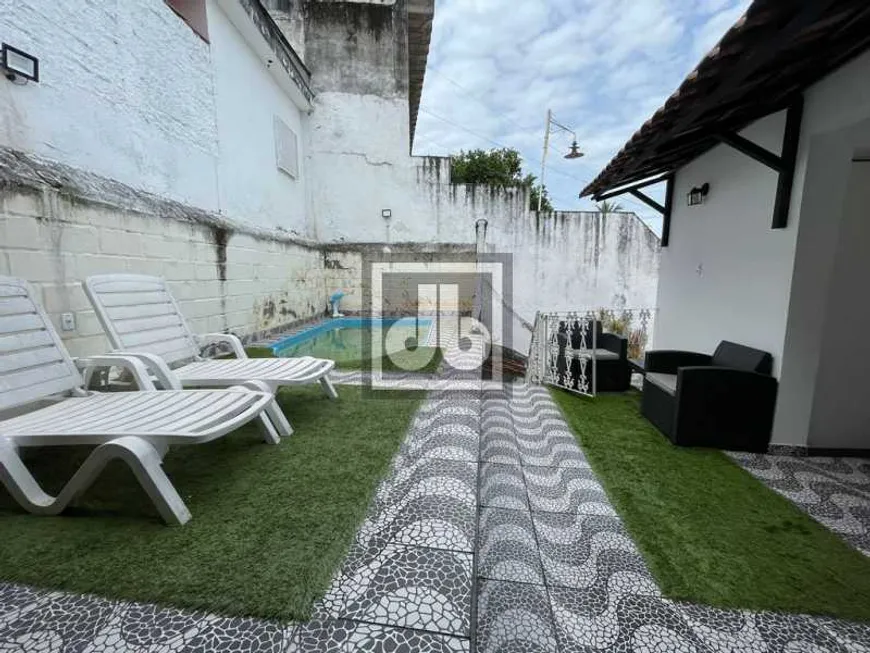 Foto 1 de Casa de Condomínio com 3 Quartos à venda, 107m² em Bancários, Rio de Janeiro