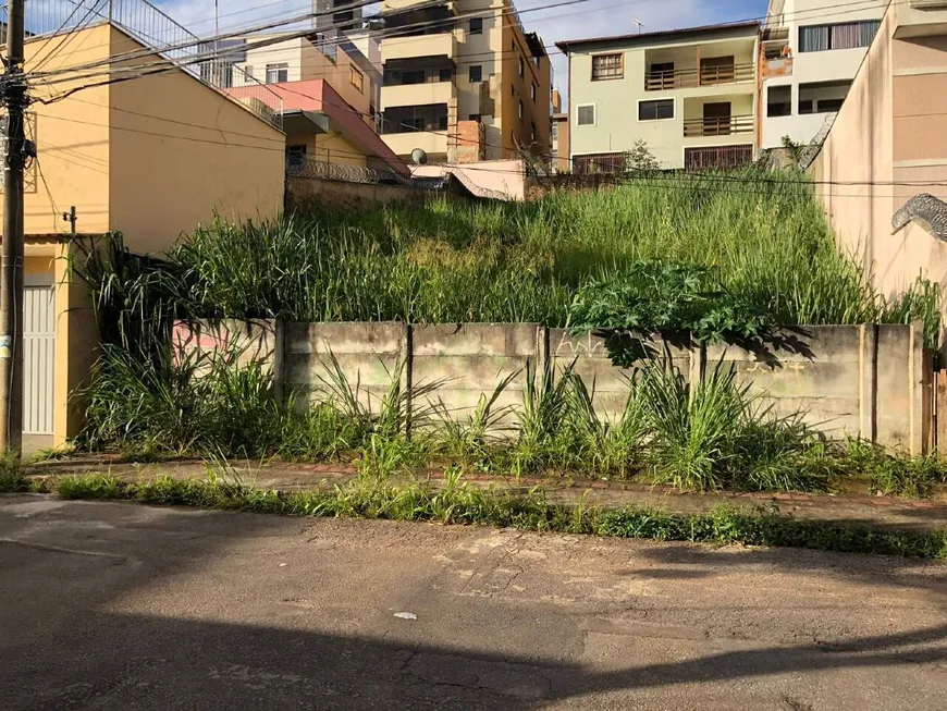 Foto 1 de Lote/Terreno à venda, 360m² em Ouro Preto, Belo Horizonte