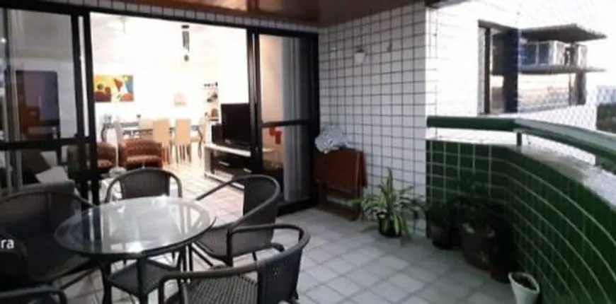 Foto 1 de Apartamento com 4 Quartos à venda, 144m² em Boa Viagem, Recife