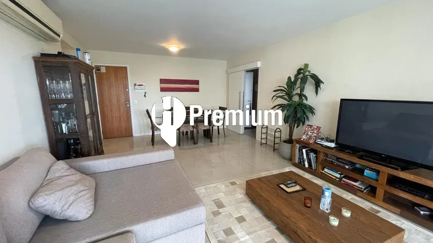 Foto 1 de Apartamento com 4 Quartos à venda, 157m² em Barra da Tijuca, Rio de Janeiro