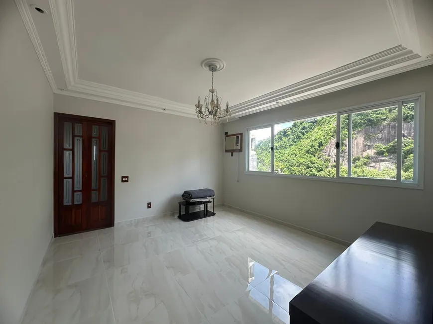 Foto 1 de Apartamento com 1 Quarto à venda, 80m² em Campo Grande, Santos