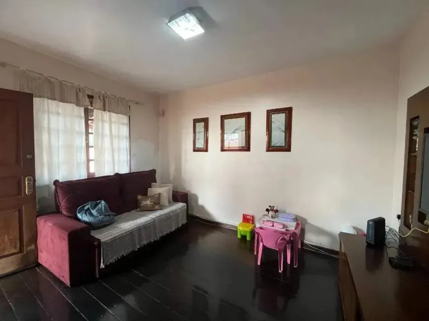 Foto 1 de Casa com 2 Quartos à venda, 120m² em Lobato, Salvador