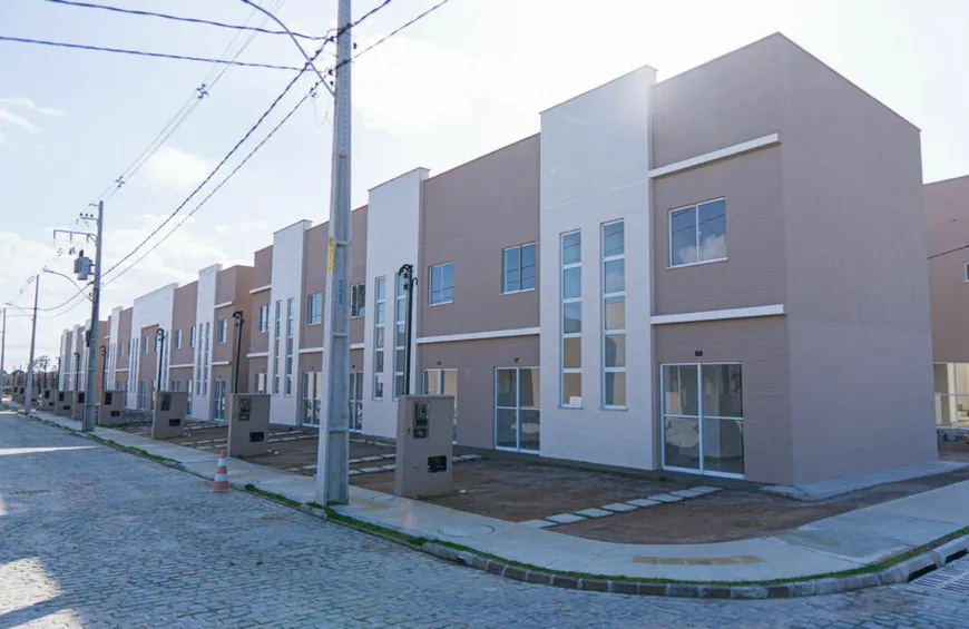 Foto 1 de Casa de Condomínio com 2 Quartos à venda, 59m² em Papagaio, Feira de Santana