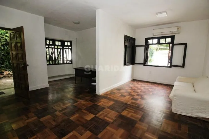 Foto 1 de Casa com 4 Quartos para alugar, 250m² em Menino Deus, Porto Alegre