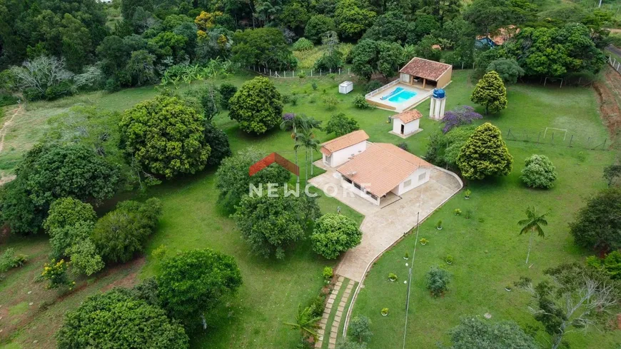 Foto 1 de Fazenda/Sítio com 4 Quartos à venda, 350m² em Centro, Pardinho