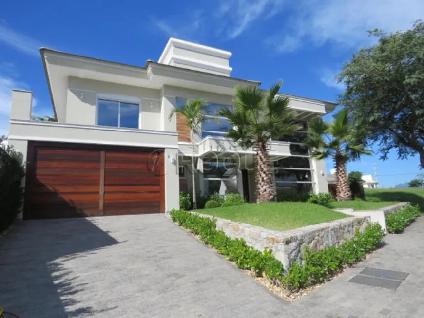 Foto 1 de Casa com 3 Quartos à venda, 270m² em Cidade Universitaria Pedra Branca, Palhoça