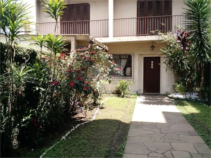 Foto 1 de Sobrado com 4 Quartos à venda, 194m² em Água Verde, Curitiba