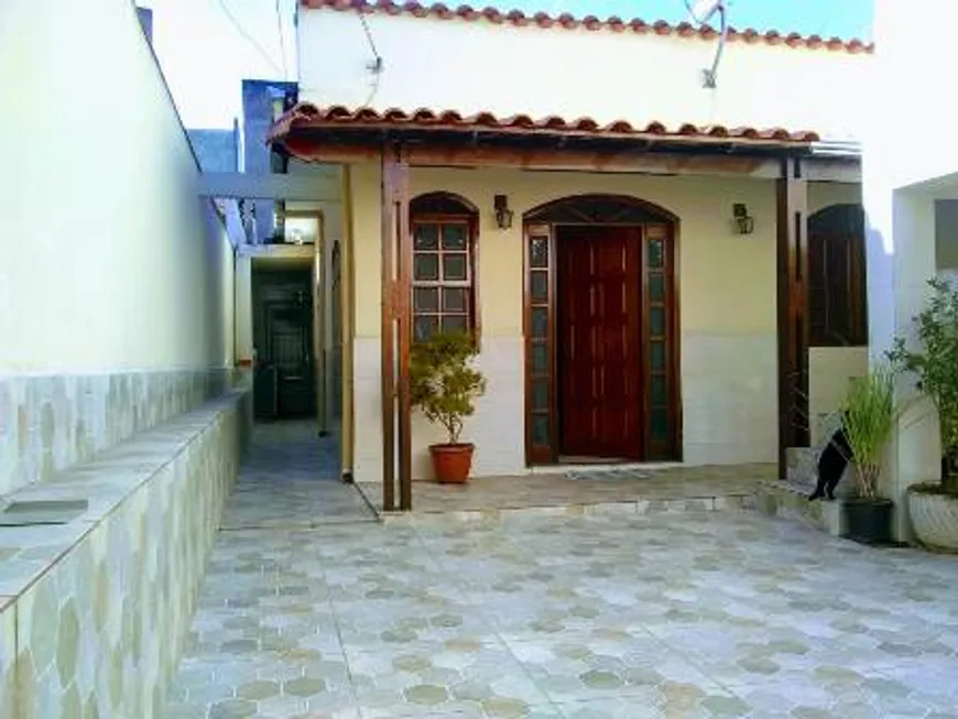 Foto 1 de Casa com 3 Quartos à venda, 120m² em Vila Pérola, Contagem