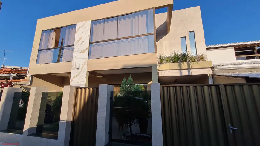 Foto 1 de Casa de Condomínio com 3 Quartos à venda, 200m² em Abrantes, Camaçari
