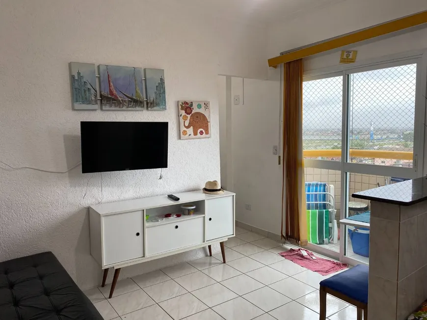 Foto 1 de Kitnet com 1 Quarto à venda, 33m² em Vila Caicara, Praia Grande