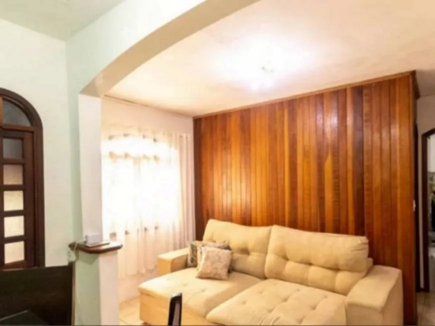 Foto 1 de Casa com 2 Quartos para venda ou aluguel, 62m² em Fazenda Grande do Retiro, Salvador