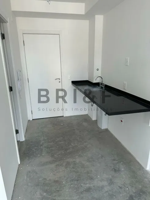 Foto 1 de Apartamento com 1 Quarto à venda, 32m² em Santo Amaro, São Paulo