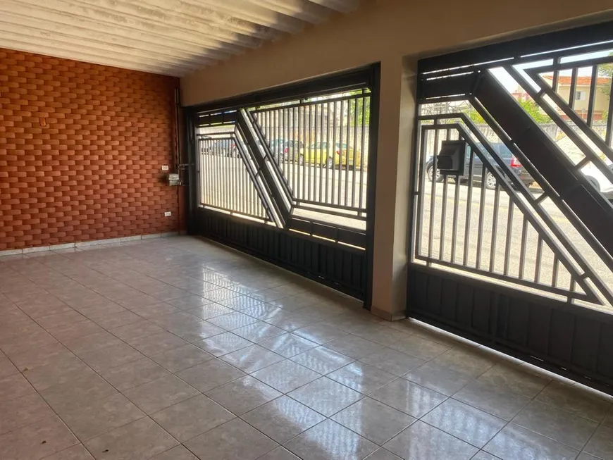 Foto 1 de Casa com 4 Quartos à venda, 236m² em Rudge Ramos, São Bernardo do Campo