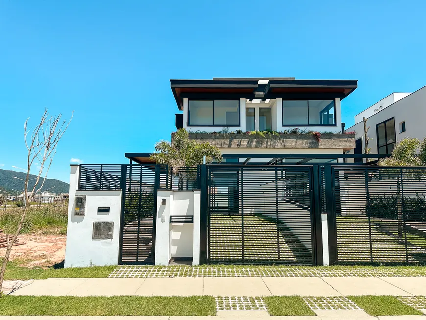 Foto 1 de Casa com 3 Quartos à venda, 148m² em Campeche, Florianópolis