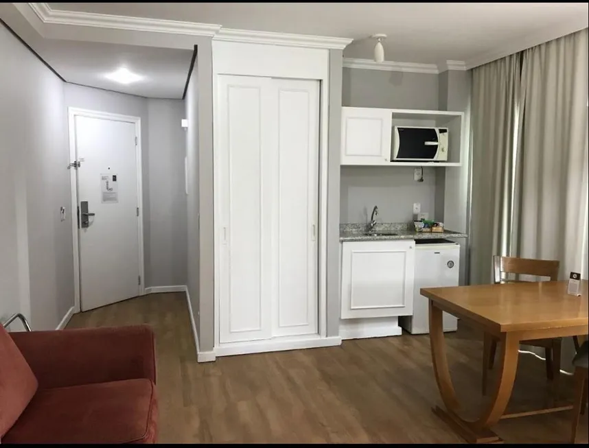 Foto 1 de Flat com 1 Quarto à venda, 48m² em Consolação, São Paulo