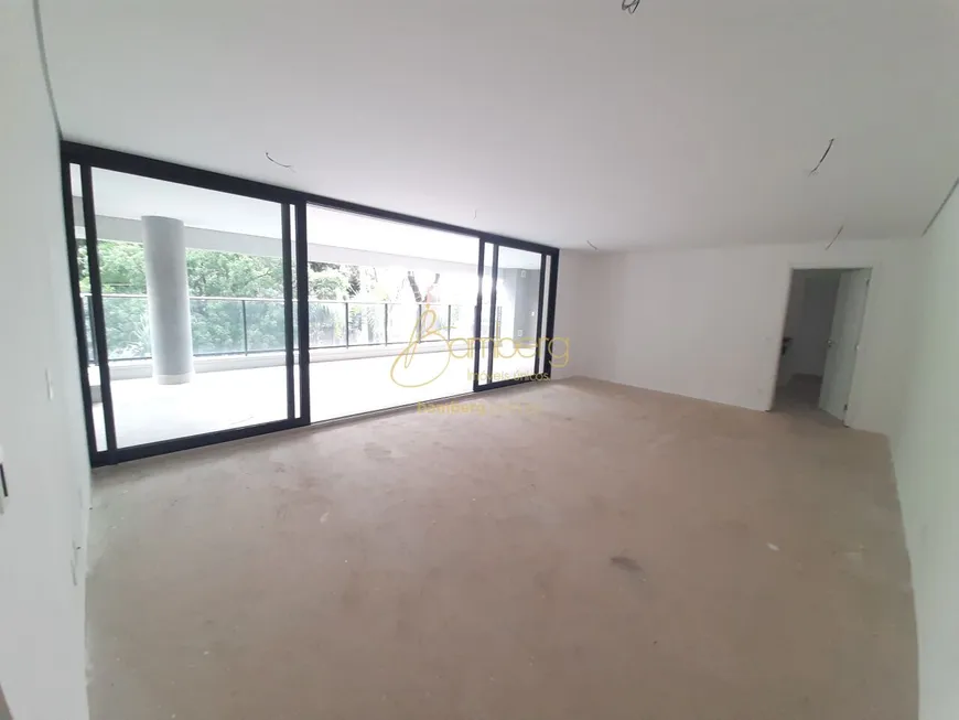 Foto 1 de Apartamento com 4 Quartos à venda, 230m² em Jardim Leonor, São Paulo