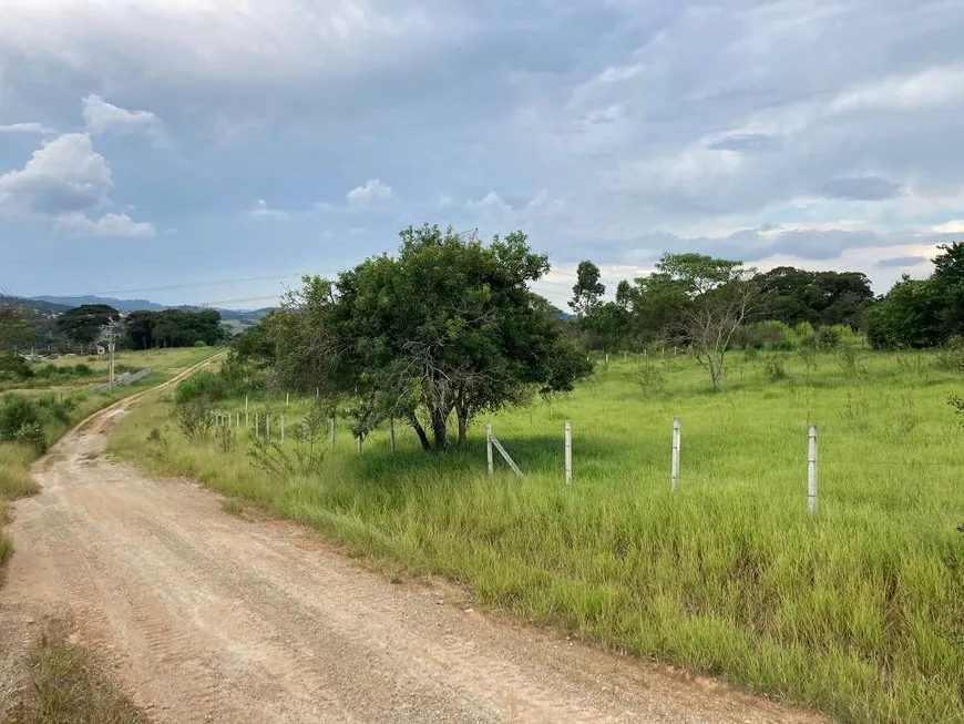 Foto 1 de Lote/Terreno à venda, 77000m² em Curral, Ibiúna