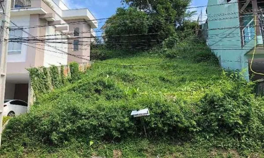 Foto 1 de Lote/Terreno à venda, 360m² em Camboinhas, Niterói