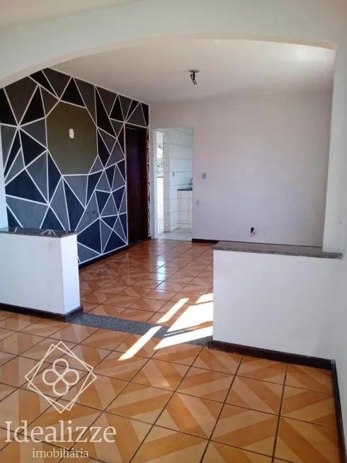 Foto 1 de Casa com 3 Quartos à venda, 330m² em Roselândia, Barra Mansa