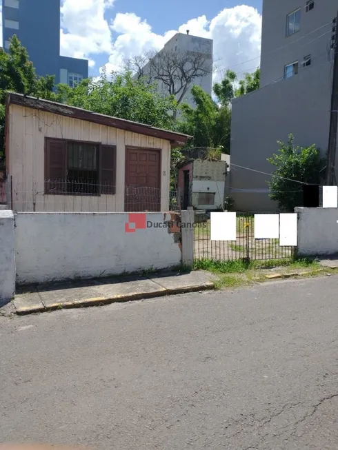 Foto 1 de Lote/Terreno à venda, 240m² em Nossa Senhora de Fátima, Santa Maria