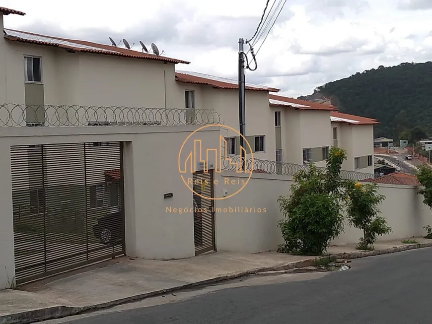Foto 1 de Casa com 2 Quartos à venda, 60m² em Cabral, Contagem