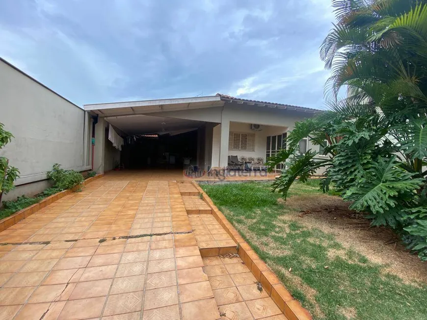 Foto 1 de Casa com 3 Quartos à venda, 200m² em Vila Zelina, Londrina