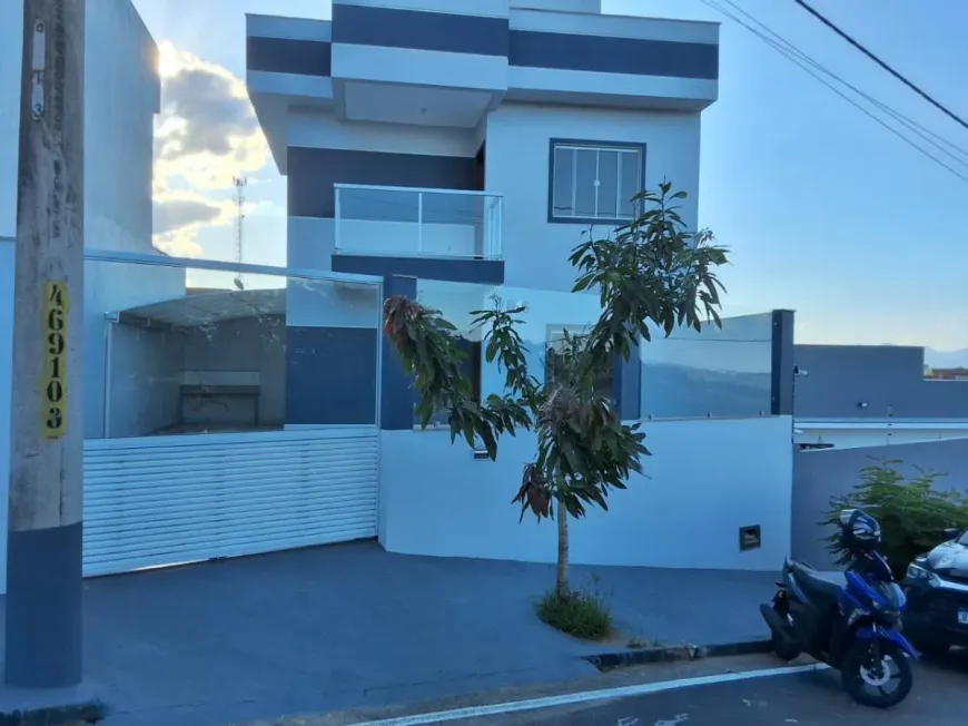 Foto 1 de Casa com 3 Quartos à venda, 123m² em Vale das Palmeiras, Macaé