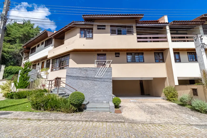 Foto 1 de Casa de Condomínio com 3 Quartos à venda, 232m² em Mercês, Curitiba