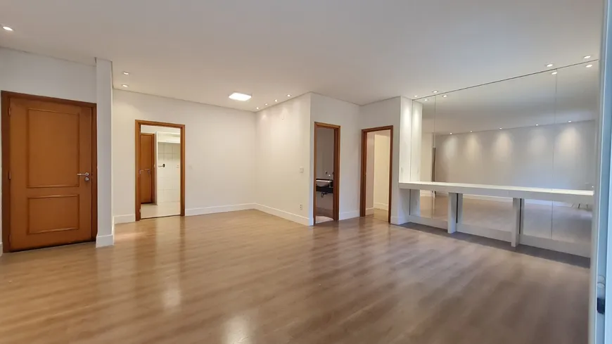 Foto 1 de Apartamento com 2 Quartos para alugar, 113m² em Tamboré, Santana de Parnaíba