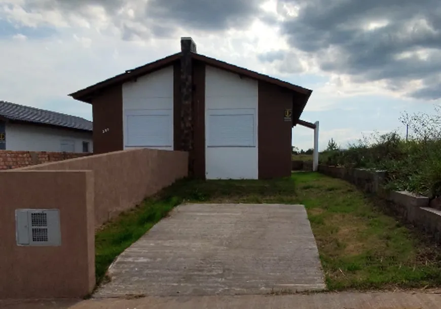 Foto 1 de Casa com 2 Quartos à venda, 46m² em Tarumã, Viamão