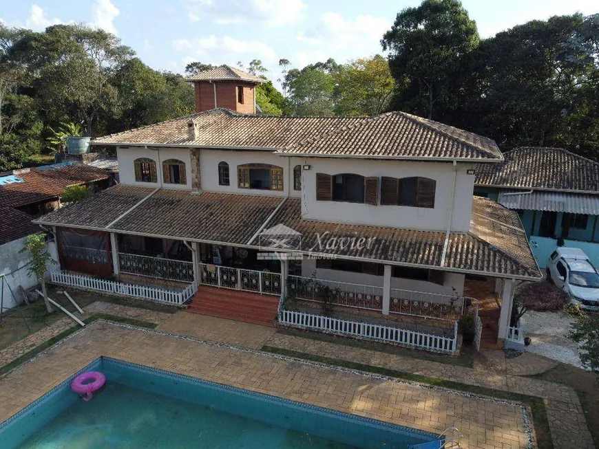 Foto 1 de Fazenda/Sítio com 7 Quartos à venda, 491m² em Chacara Recanto Verde, Cotia