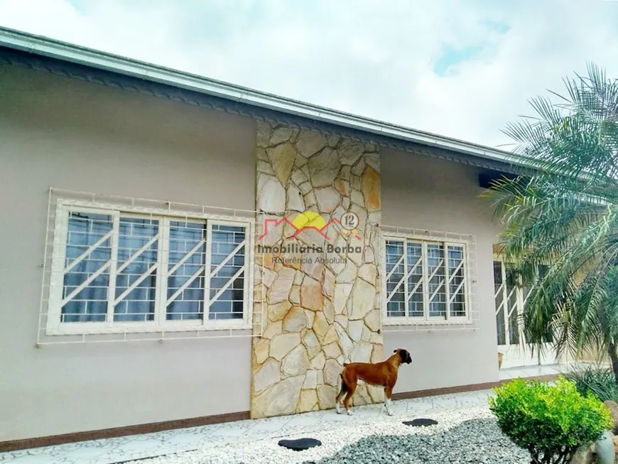 Foto 1 de Casa com 3 Quartos à venda, 180m² em Boehmerwald, Joinville