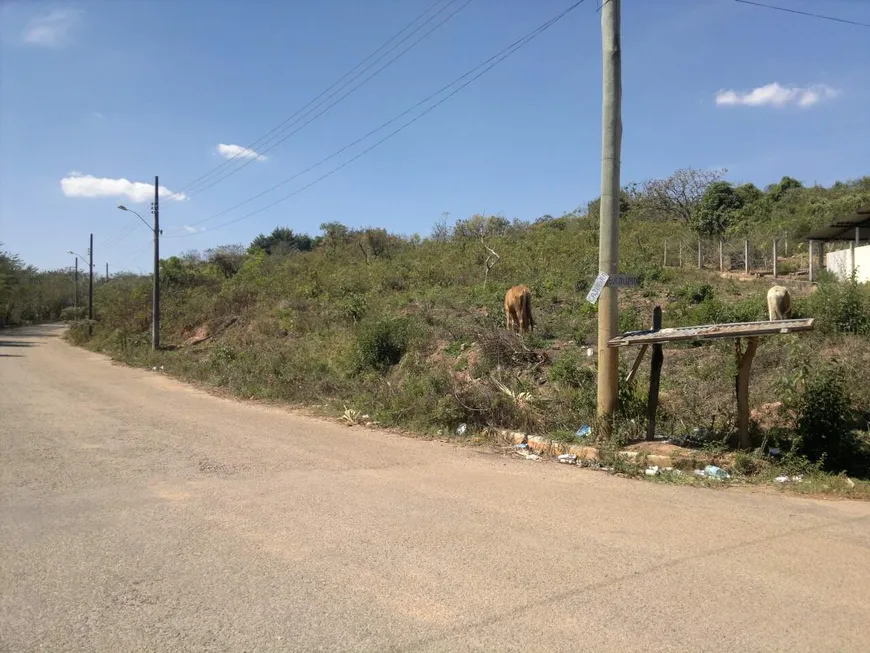 Foto 1 de Lote/Terreno à venda, 378m² em Jardinópolis, Divinópolis