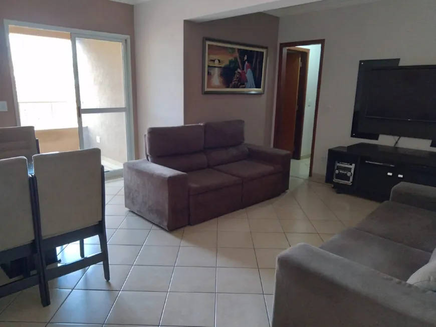 Foto 1 de Apartamento com 2 Quartos à venda, 78m² em Mercês, Uberaba