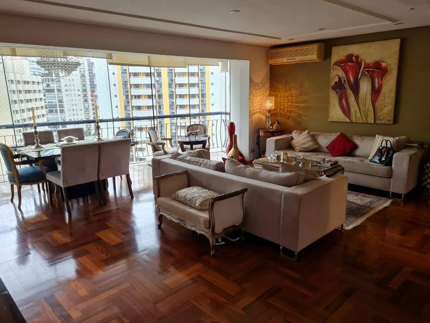 Foto 1 de Apartamento com 3 Quartos à venda, 144m² em Vila Nova Conceição, São Paulo