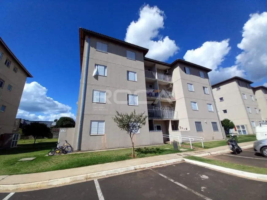 Foto 1 de Apartamento com 2 Quartos para alugar, 54m² em Vila Nery, São Carlos