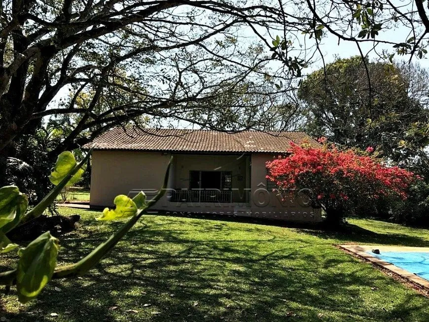 Foto 1 de Fazenda/Sítio com 4 Quartos à venda, 243m² em MONTE LIBANO, Aracoiaba da Serra